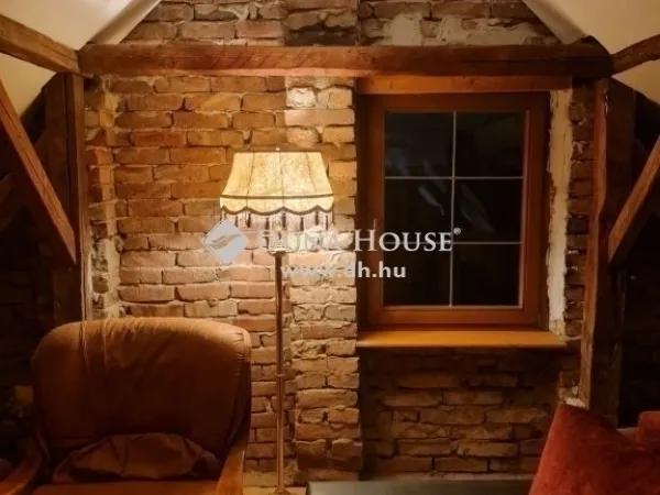 Eladó ház Budapest III. kerület 295 nm