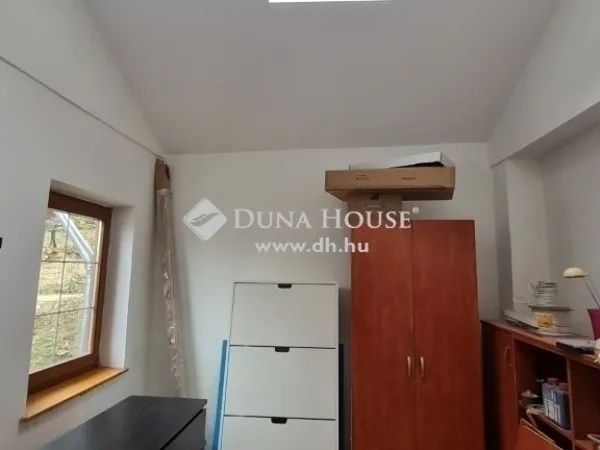 Eladó ház Budapest III. kerület 295 nm