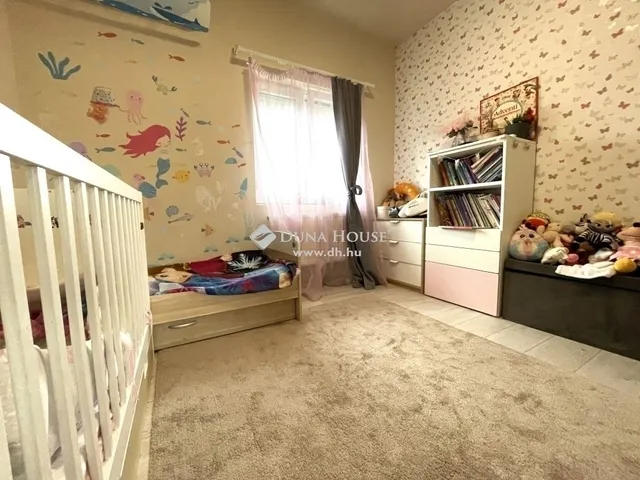 Eladó ház Fót 260 nm