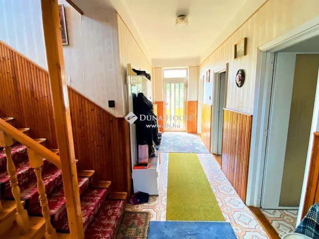Eladó ház Tápiószecső 200 nm