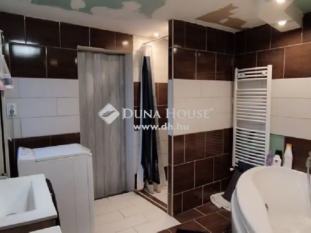 Eladó ház Tápiószecső 133 nm