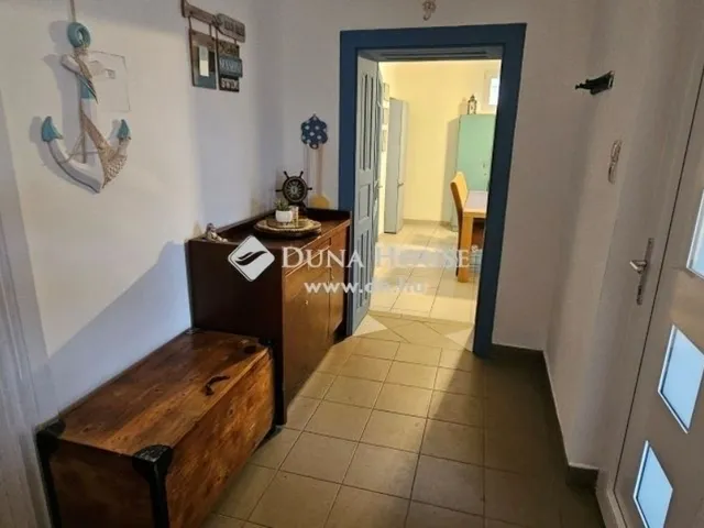 Eladó ház Tápiószecső 180 nm