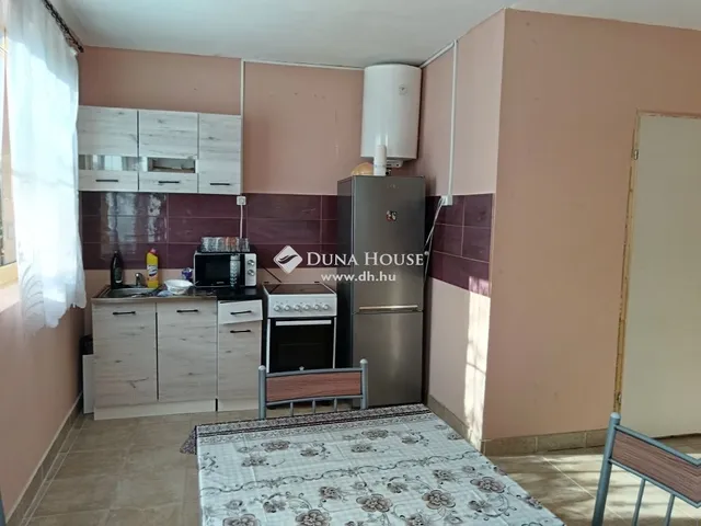 Eladó ház Törtel 55 nm