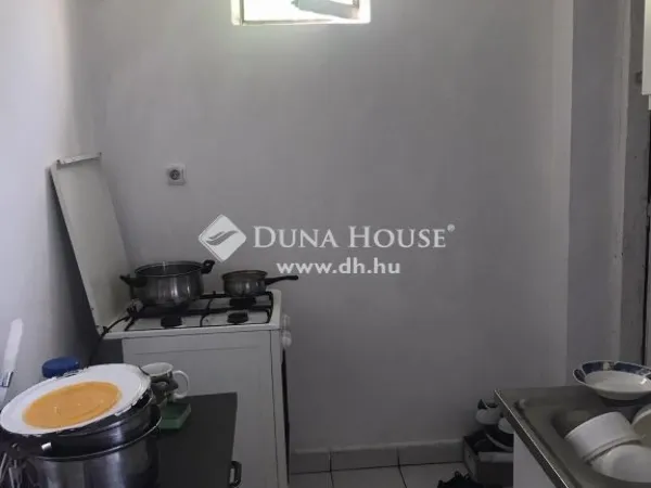 Eladó ház Törtel 150 nm