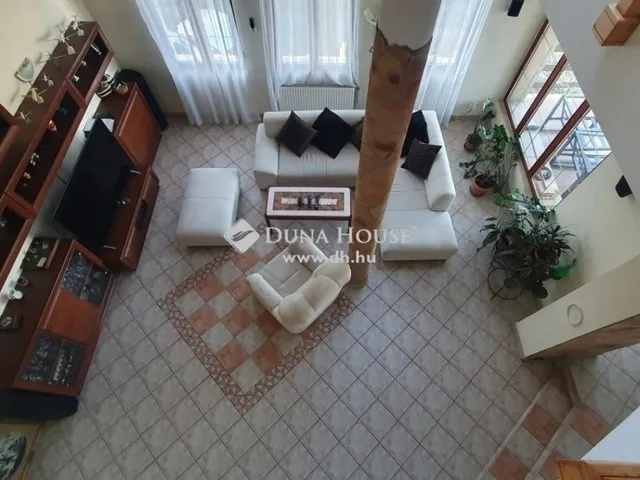 Eladó ház Budapest XVII. kerület 373 nm