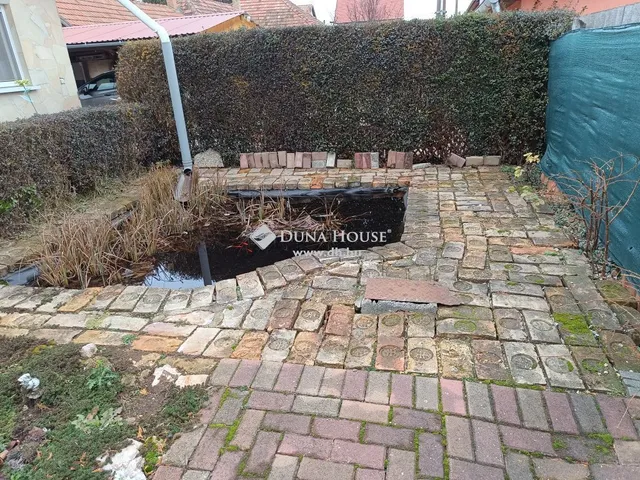 Eladó ház Úri 100 nm