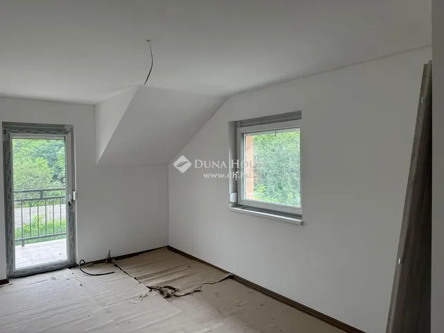 Eladó ház Göd 280 nm
