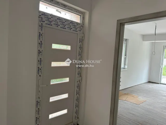 Eladó ház Göd 280 nm