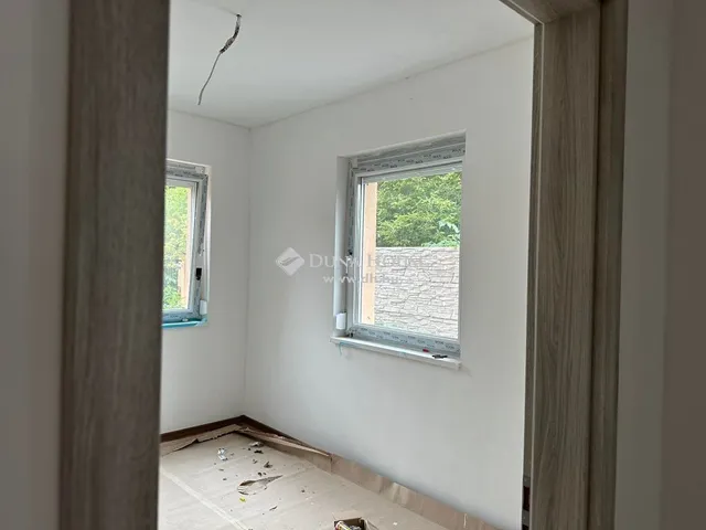 Eladó ház Göd 280 nm