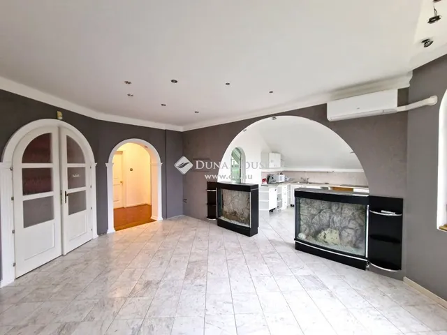 Eladó ház Gyömrő 340 nm