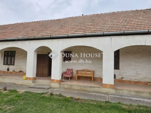 Eladó ház Kóka 165 nm