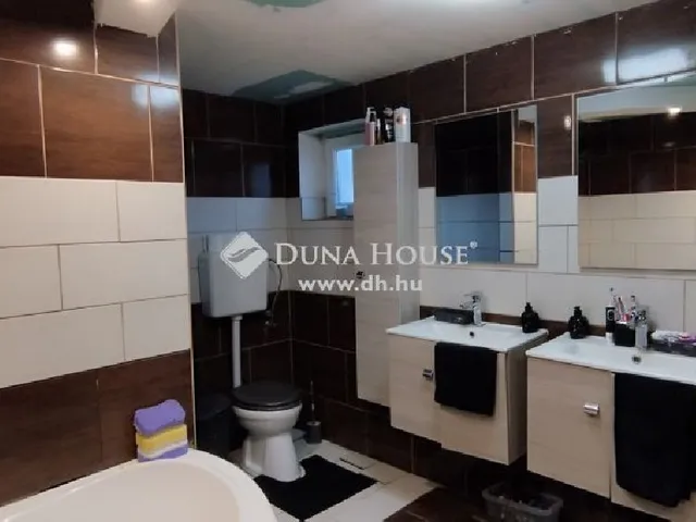 Eladó ház Tápiószecső 133 nm