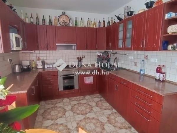 Eladó ház Gyömrő 170 nm