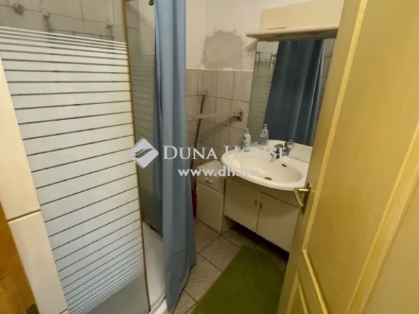 Eladó ház Ecser 600 nm