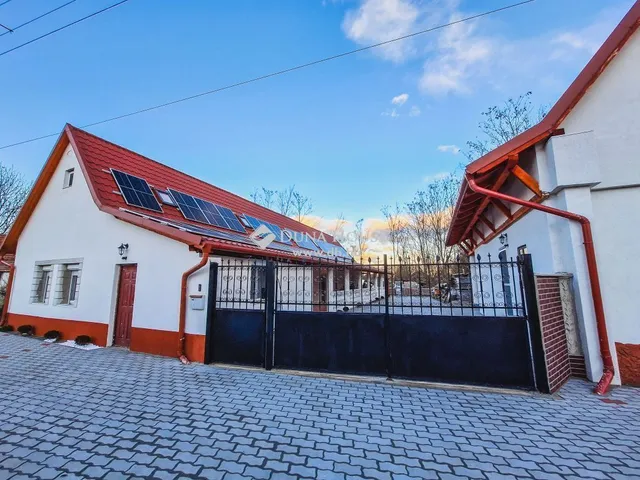 Eladó ház Vasad 300 nm