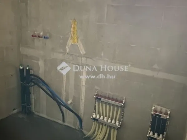 Eladó ház Mende 93 nm