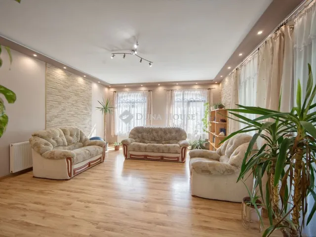 Eladó ház Monor 179 nm