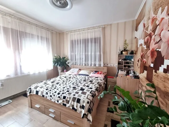 Eladó ház Zsámbok 150 nm