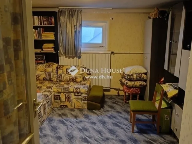 Eladó ház Szentmártonkáta 180 nm