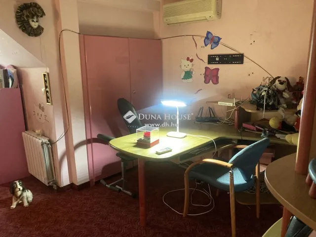 Eladó ház Budapest XVI. kerület 281 nm