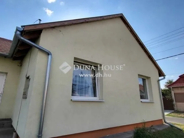 Eladó ház Jászfényszaru 150 nm