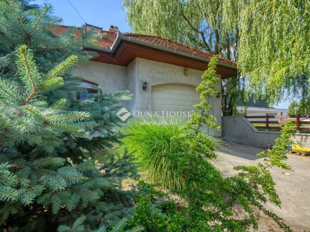 Eladó ház Monor 179 nm