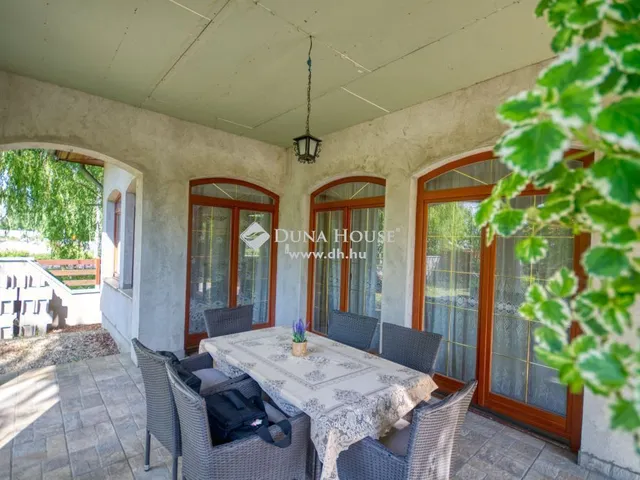 Eladó ház Monor 179 nm