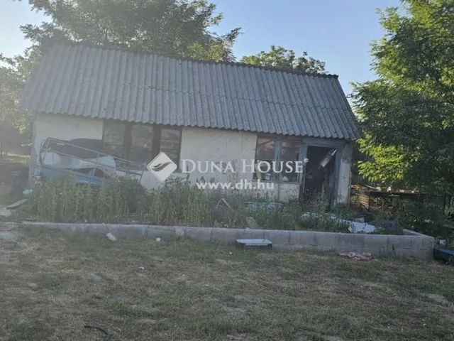 Eladó ház Tápióság 140 nm