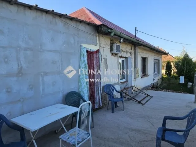 Eladó ház Tápióság 140 nm