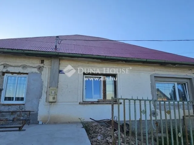 Eladó ház Tápióság 140 nm