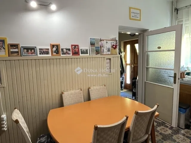 Eladó ház Isaszeg 270 nm