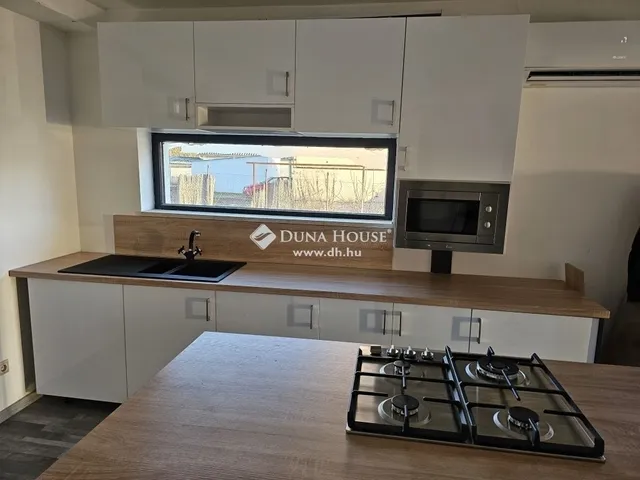 Eladó ház Tápióság 100 nm