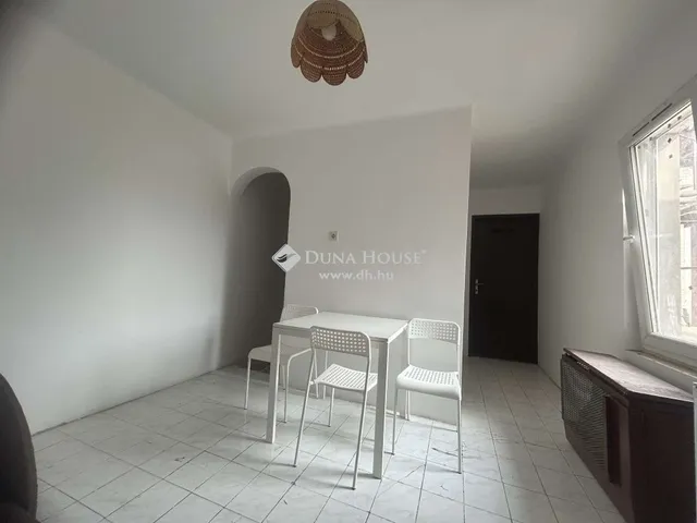 Eladó ház Mende 200 nm