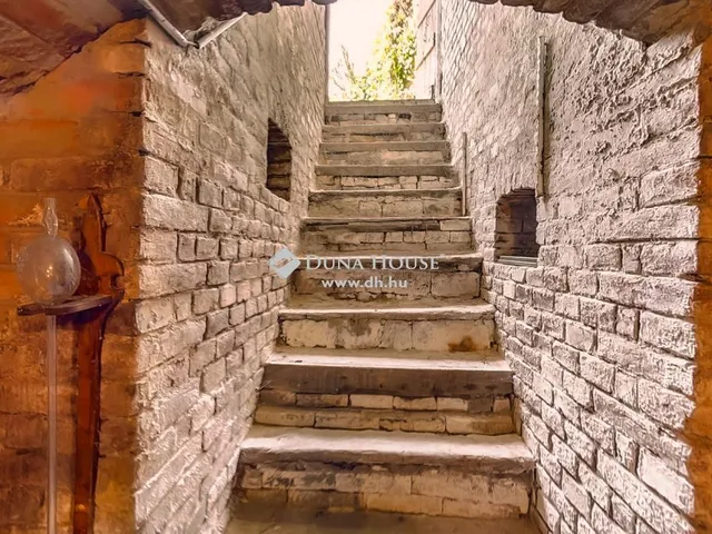 Eladó ház Mende 170 nm