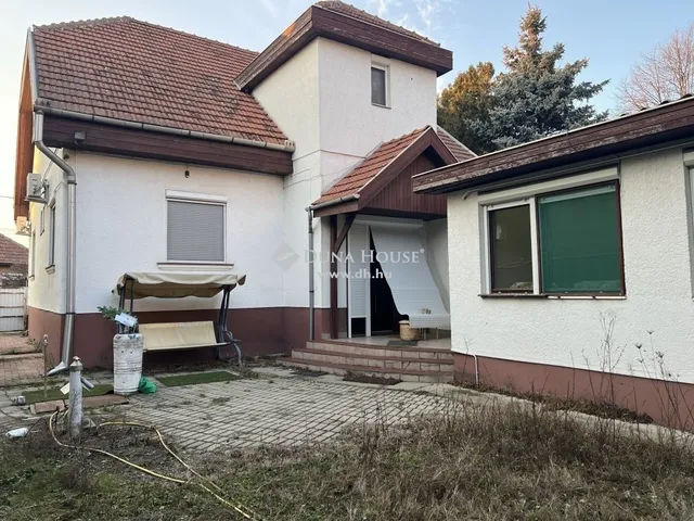 Eladó ház Jászberény 260 nm