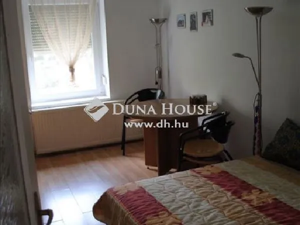 Eladó ház Budapest XVII. kerület 300 nm