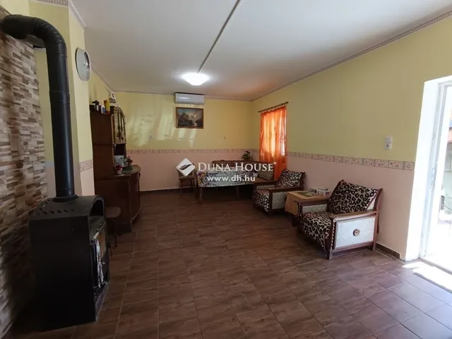 Eladó ház Tápiószentmárton 80 nm