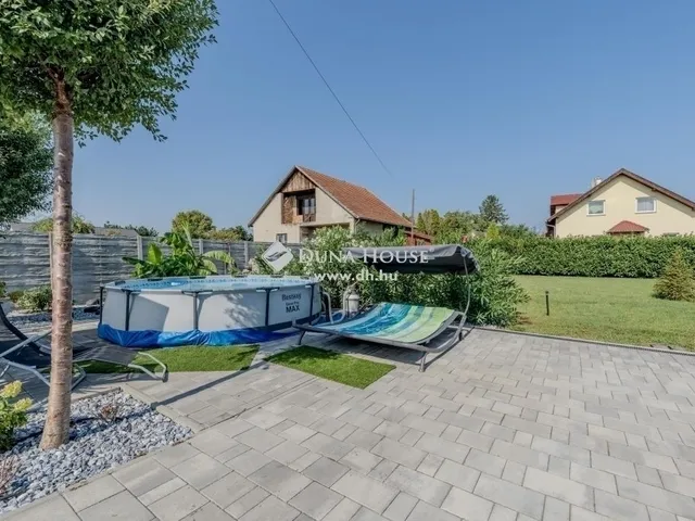 Eladó ház Üllő 355 nm