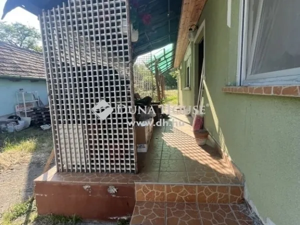 Eladó ház Úri 77 nm