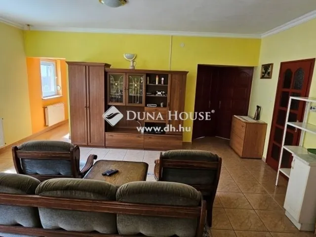 Eladó ház Tápiószecső 100 nm