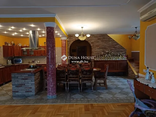 Eladó ház Tápióbicske 180 nm