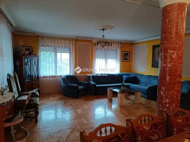Eladó ház Tápióbicske 180 nm