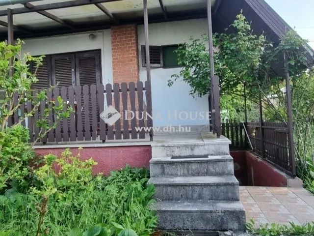 Eladó üdülő és hétvégi ház Gomba 60 nm