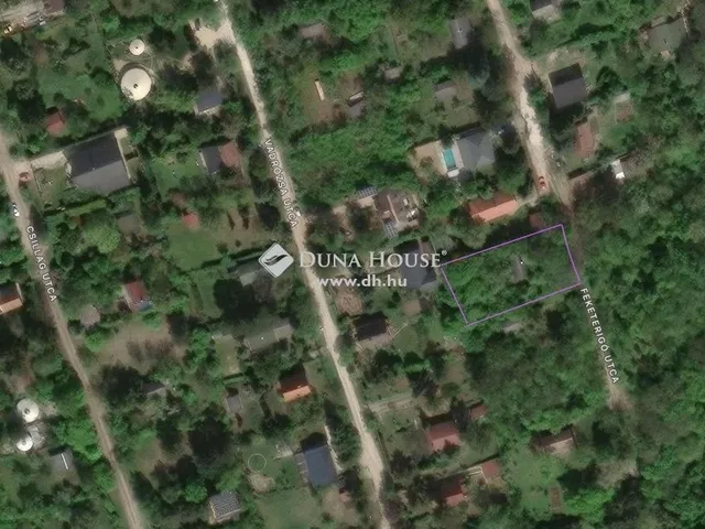 Eladó telek Budakeszi 720 nm