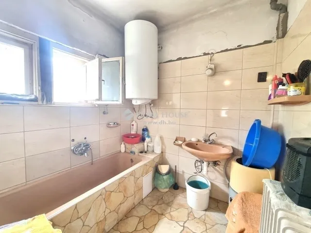 Eladó ház Tápiószecső 170 nm