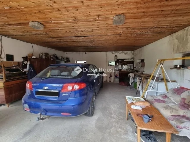 Eladó ház Tápiószecső 170 nm