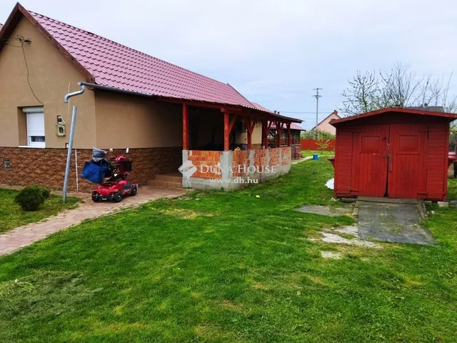 Eladó ház Tarnaörs 45 nm