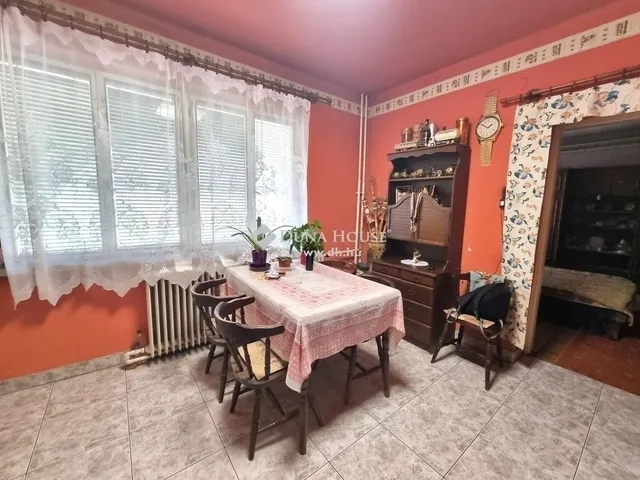Eladó ház Tápiószecső 170 nm