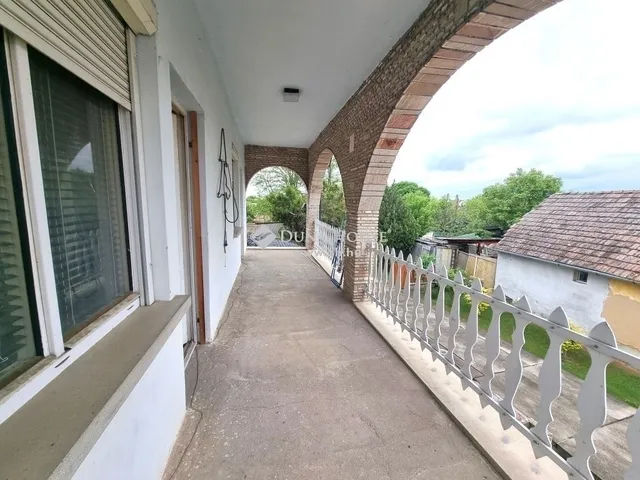 Eladó ház Tápiószecső 170 nm