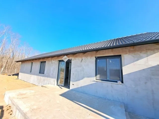 Eladó ház Vasad 79 nm